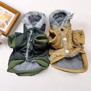 Alternative view of Zateplená zimní bunda pro psy s kapucí a kapsami